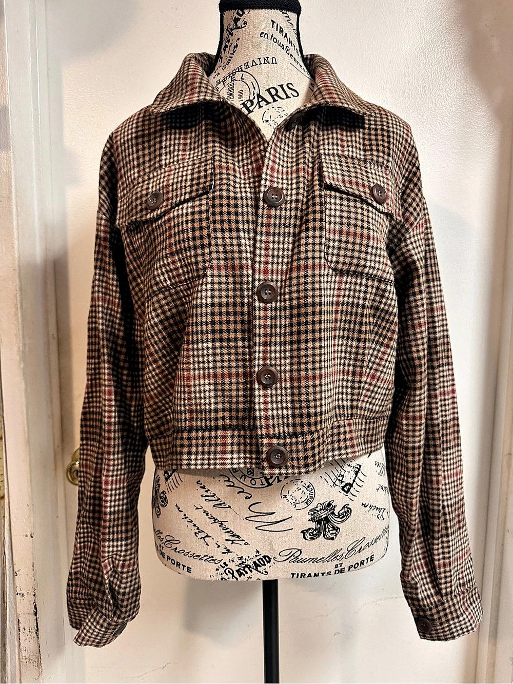 SHEIN Plaid Cropped Jacket in Brown & Black